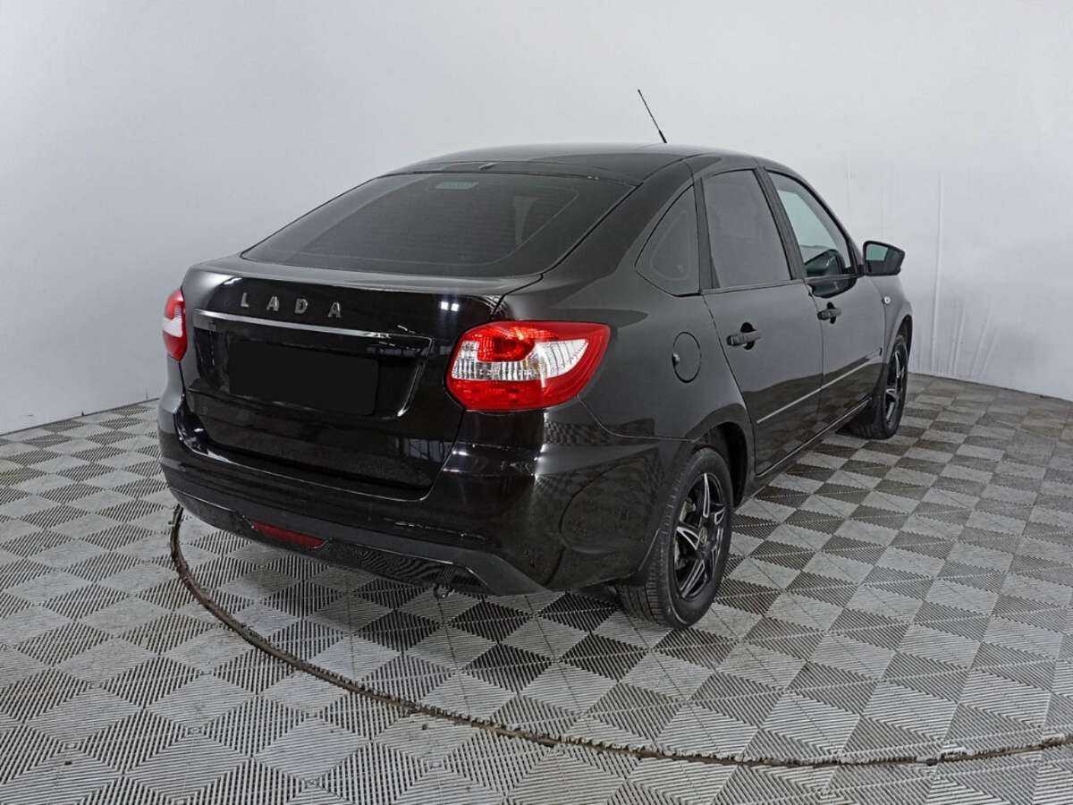 Б/У Лада (ВАЗ) Гранта 2020 года. Фото: #3