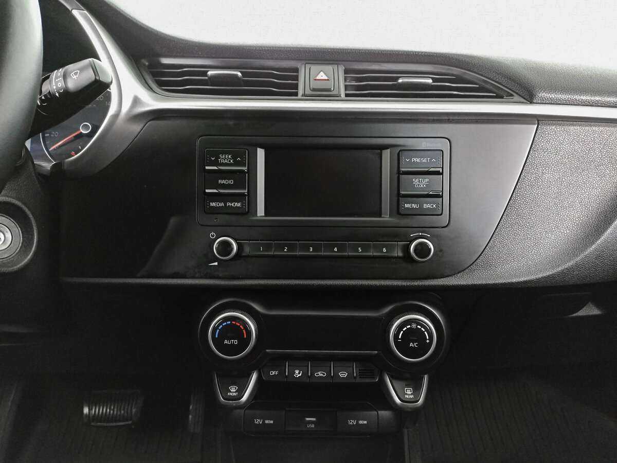 Б/У Киа Рио 2021 года. Фото: #12