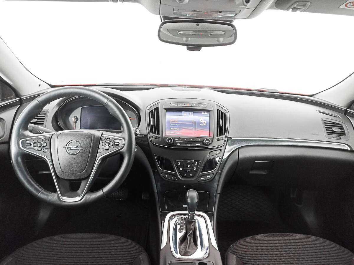 Б/У Опель Инсигния 2015 года. Фото: #11