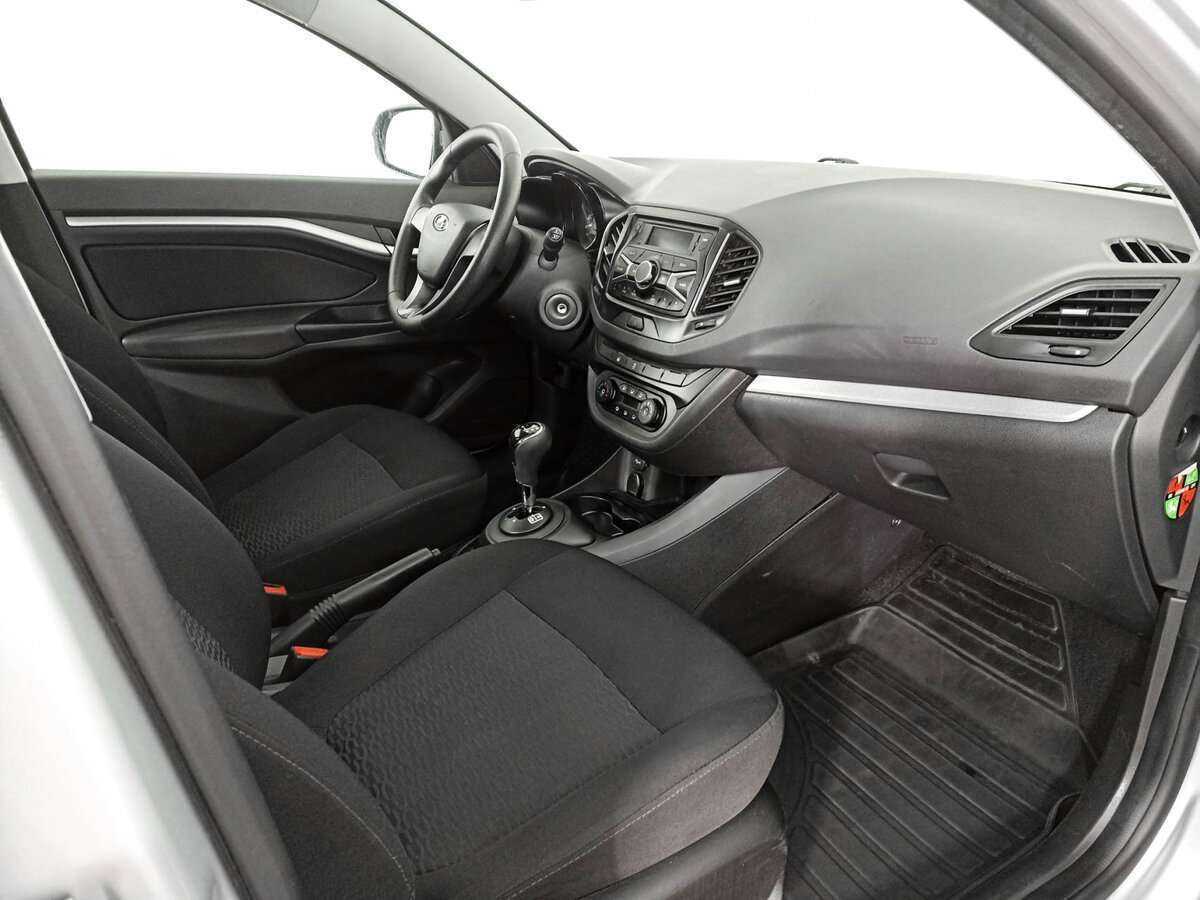 Б/У Лада (ВАЗ) Веста 2015 года. Фото: #6