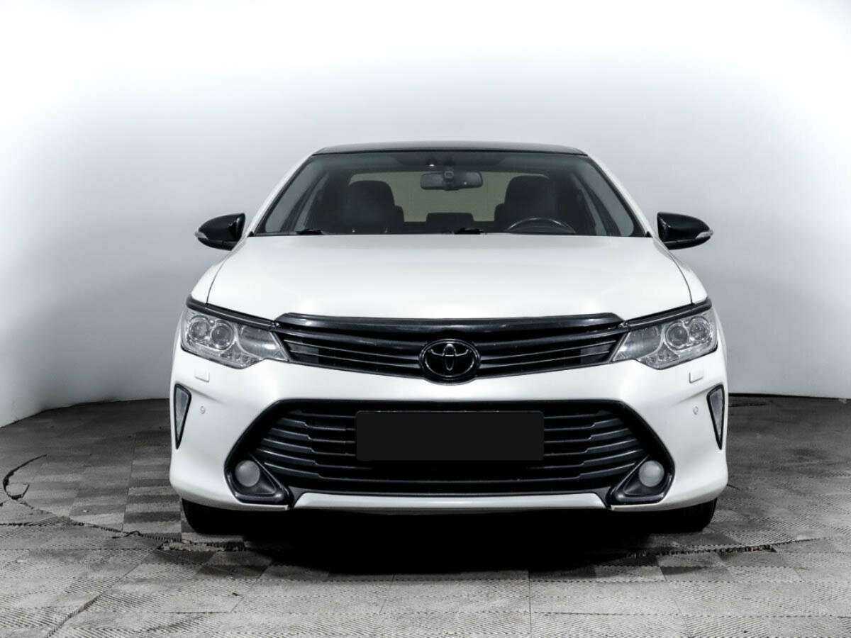 Б/У Тойота Камри 2015 года. Фото: #1