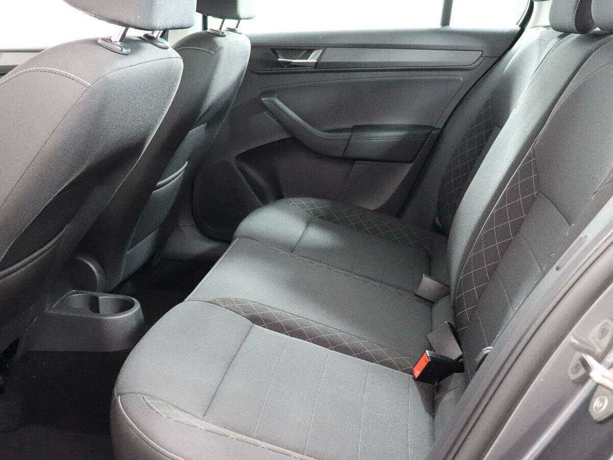 Б/У Шкода Рапид 2021 года. Фото: #8