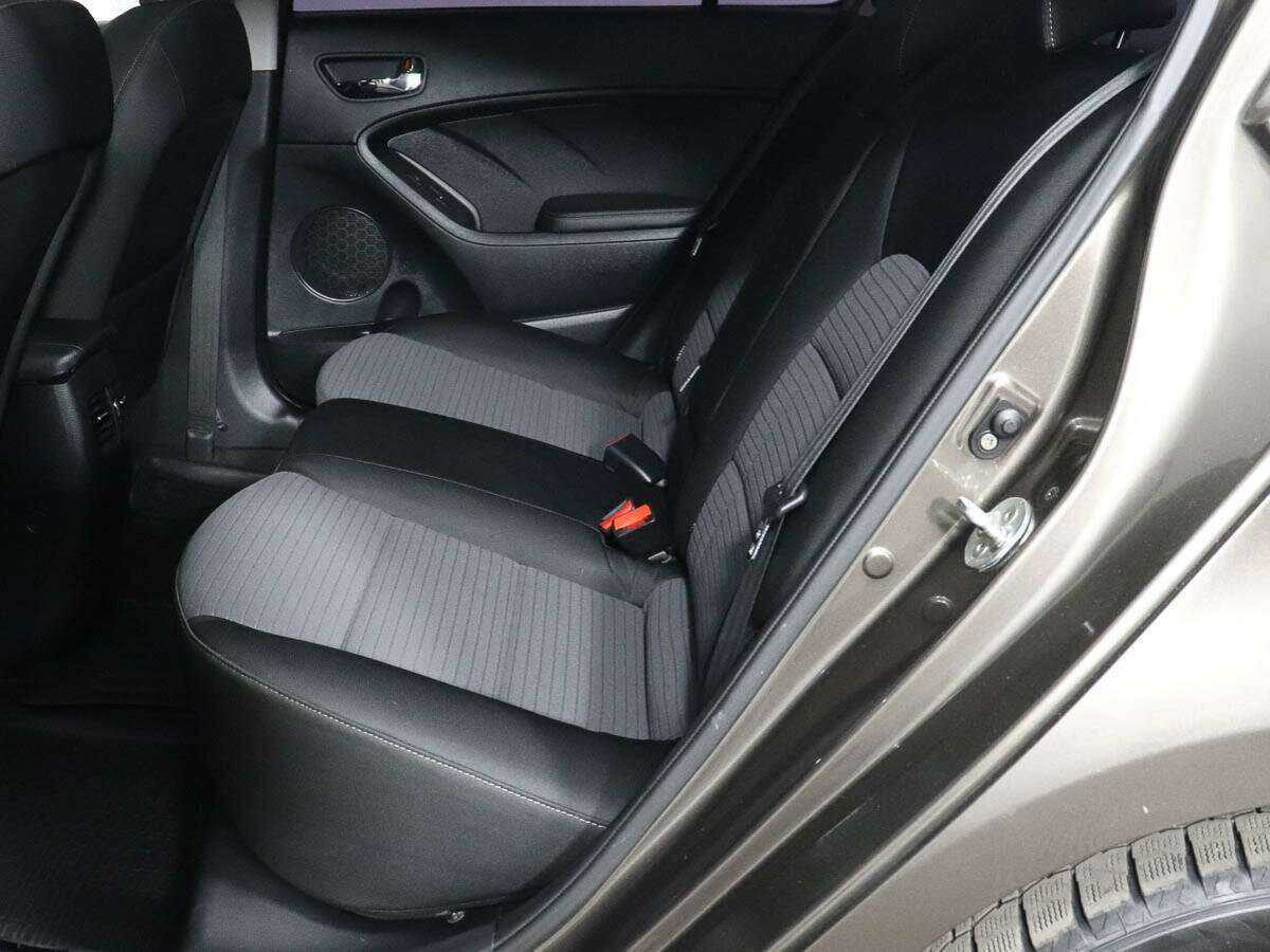 Б/У Киа Церато 2015 года. Фото: #7