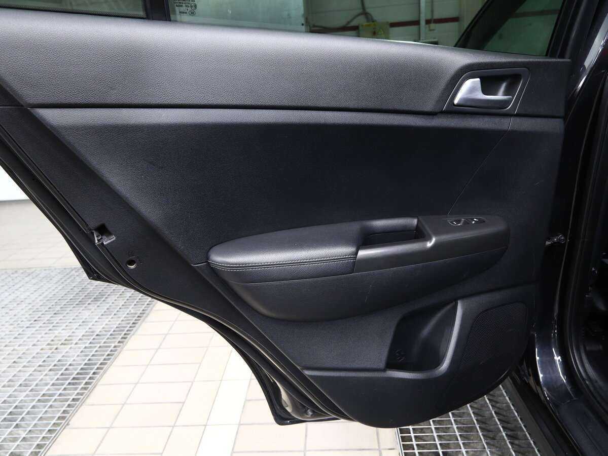 Б/У Киа Спортейдж 2017 года. Фото: #9