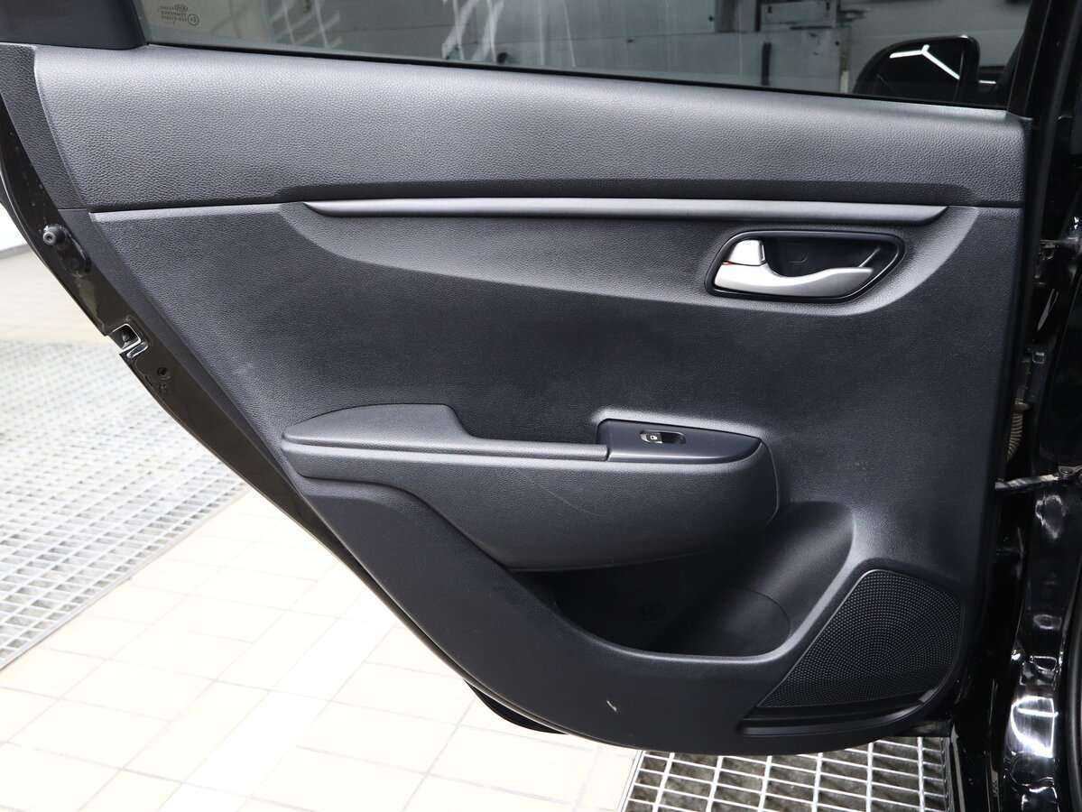 Б/У Киа Рио 2017 года. Фото: #11