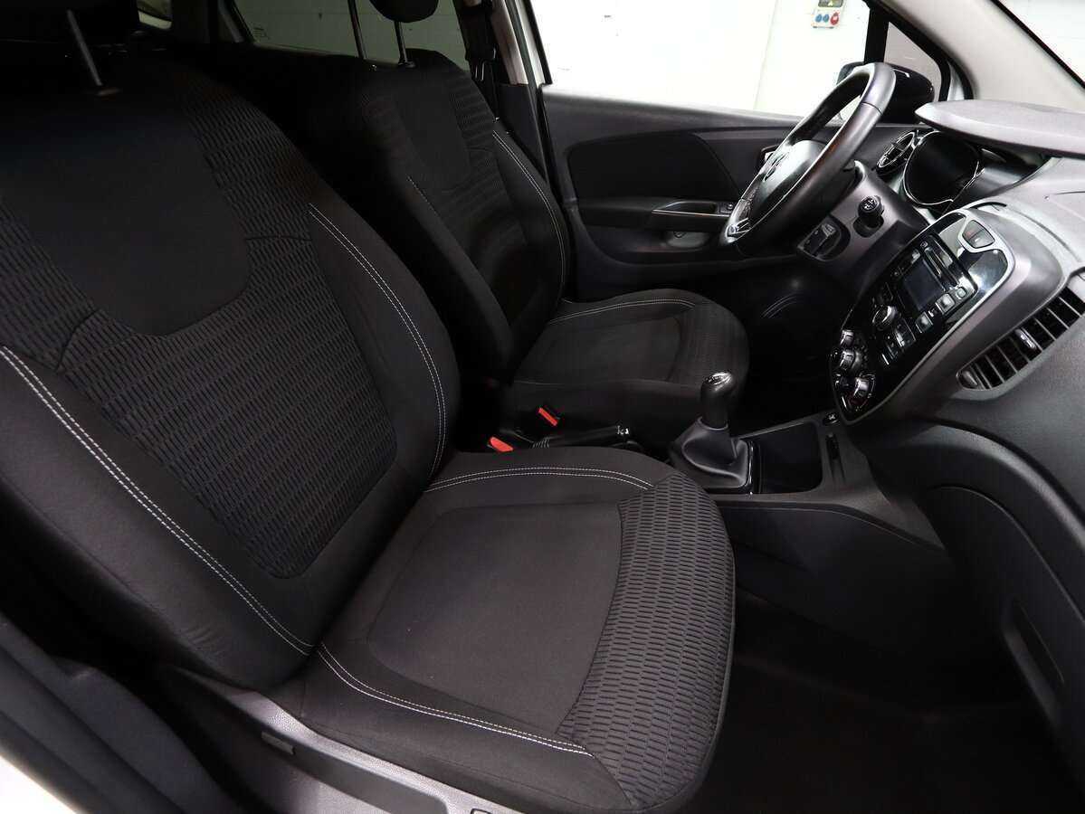 Б/У Рено Каптюр 2017 года. Фото: #8