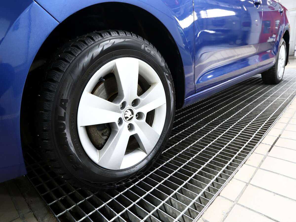 Б/У Шкода Рапид 2018 года. Фото: #18