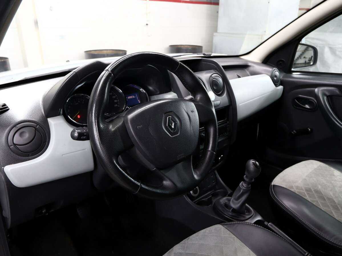 Б/У Рено Дастер 2017 года. Фото: #6