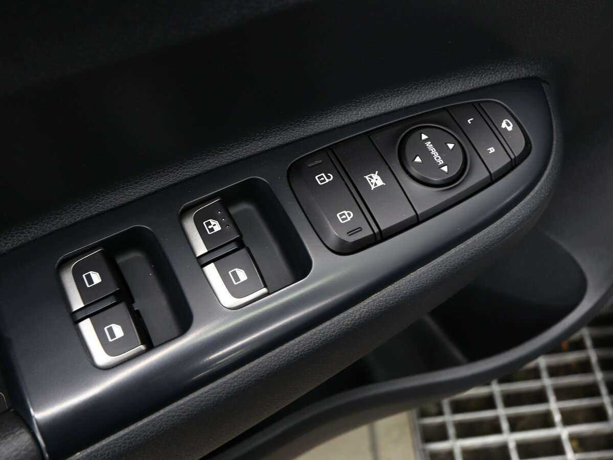 Б/У Киа Рио 2021 года. Фото: #4