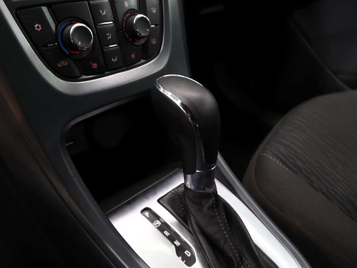 Б/У Опель Астра 2012 года. Фото: #7