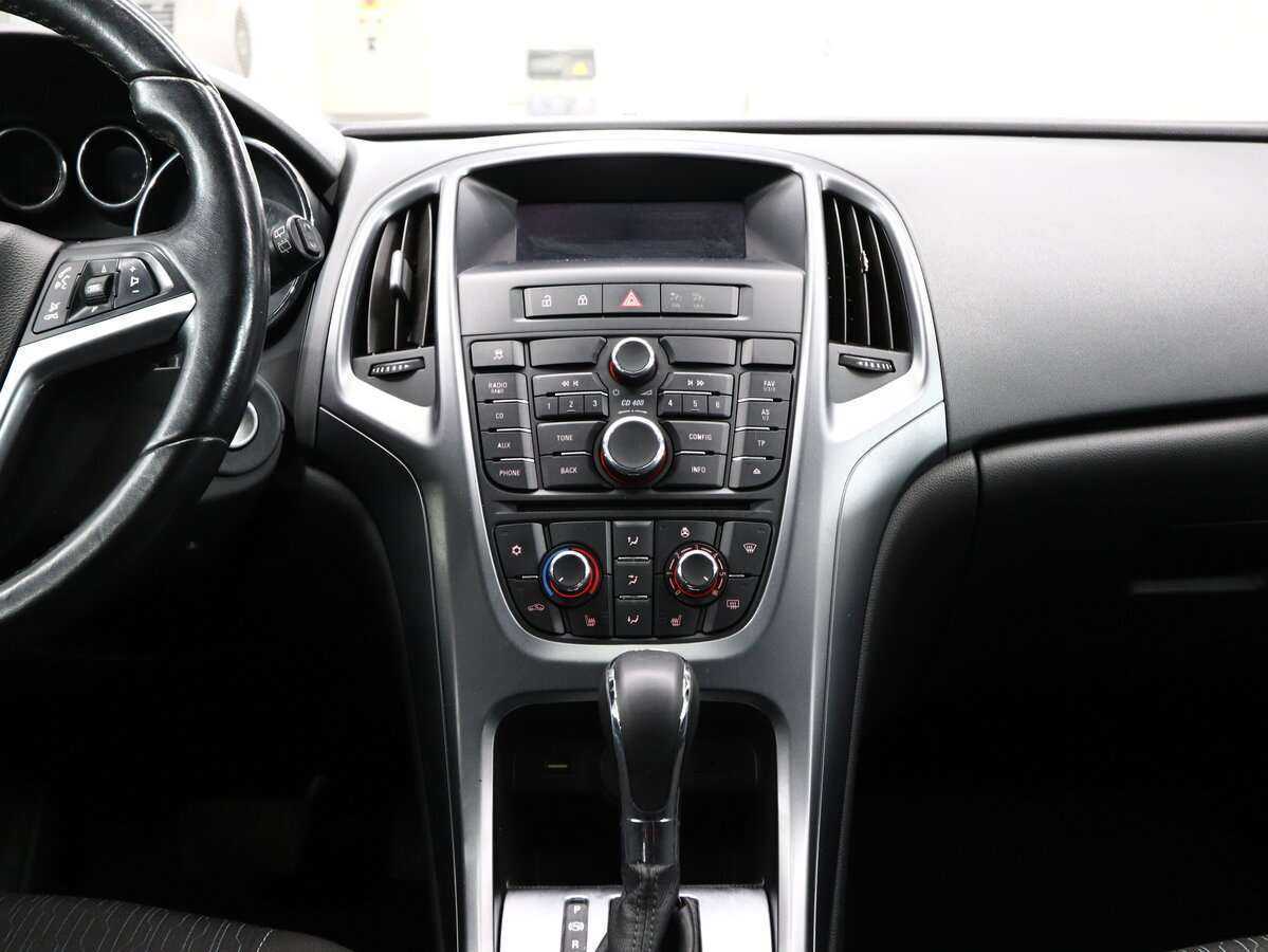 Б/У Опель Астра 2012 года. Фото: #15