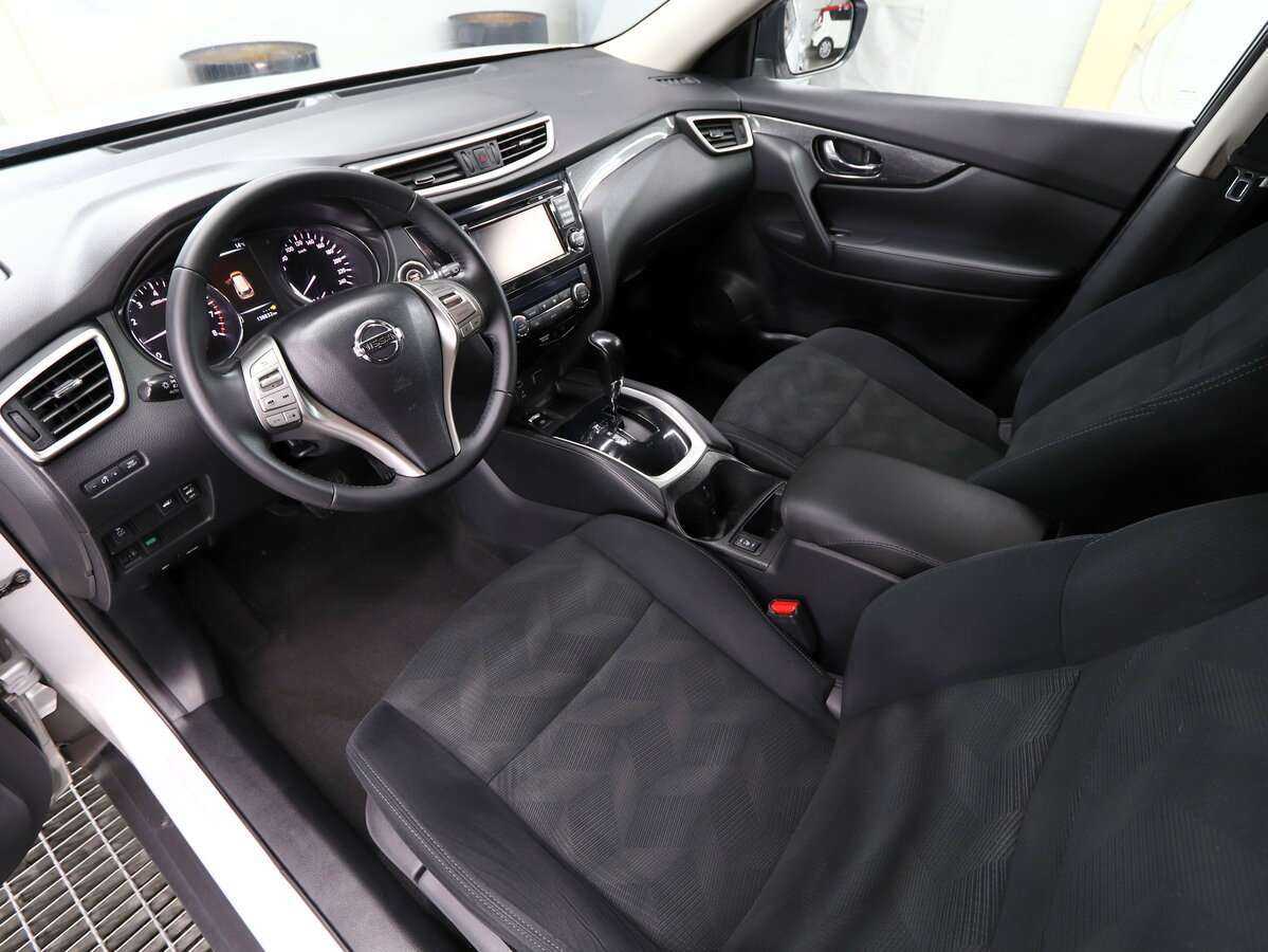 Б/У Ниссан Икс-Трейл 2017 года. Фото: #6