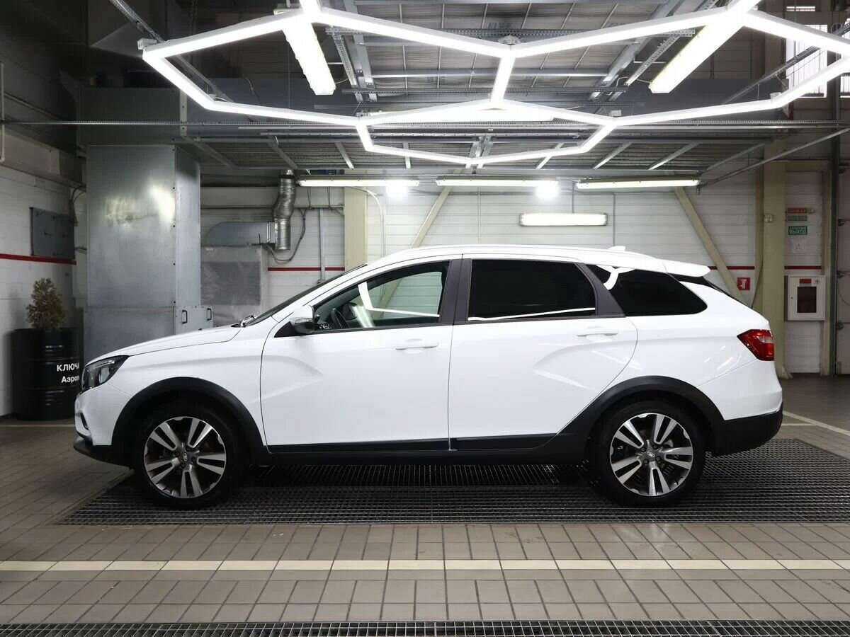 Б/У Лада (ВАЗ) Веста 2018 года. Фото: #4