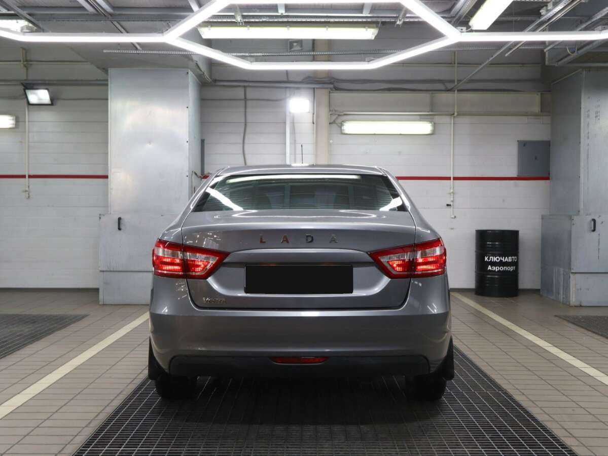 Б/У Лада (ВАЗ) Веста 2018 года. Фото: #4