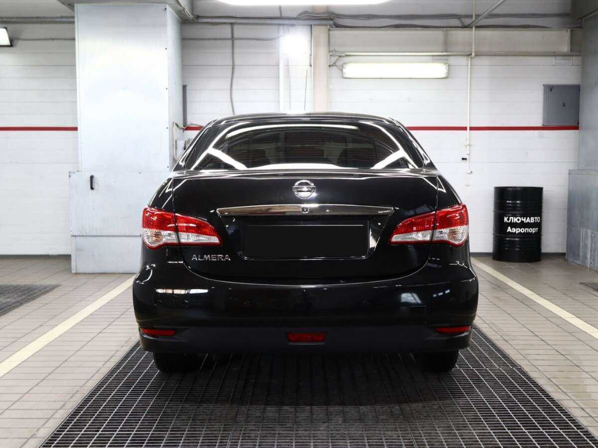 Б/У Ниссан Альмера 2014 года. Фото: #3