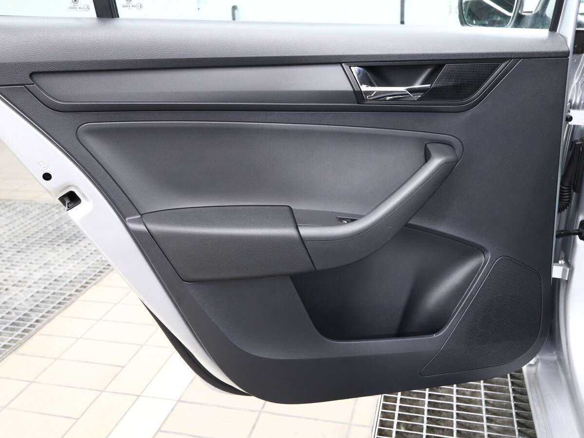 Б/У Шкода Рапид 2018 года. Фото: #11