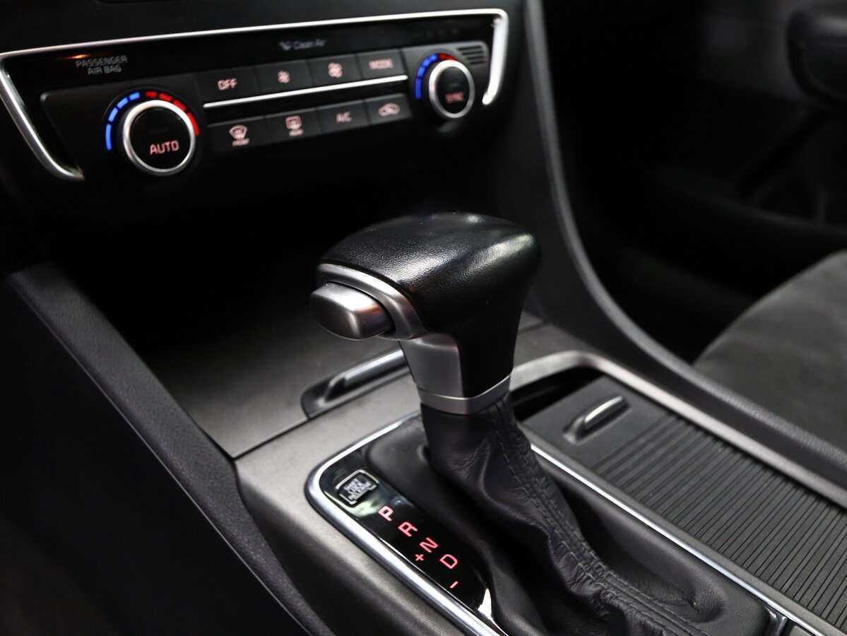 Б/У Киа Оптима 2016 года. Фото: #15