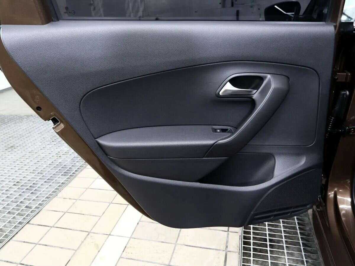 Б/У Фольксваген Поло 2018 года. Фото: #13