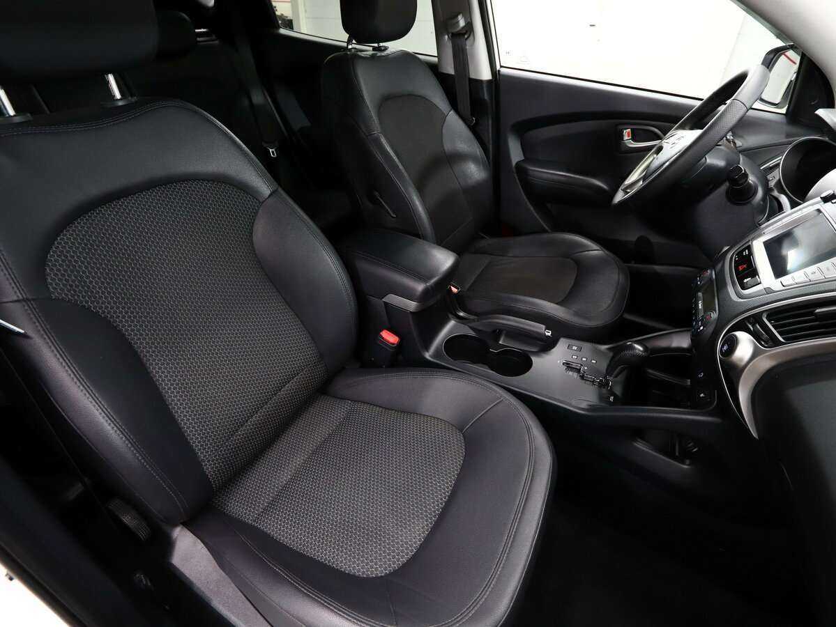 Б/У Хендай ай-икс35 2012 года. Фото: #13