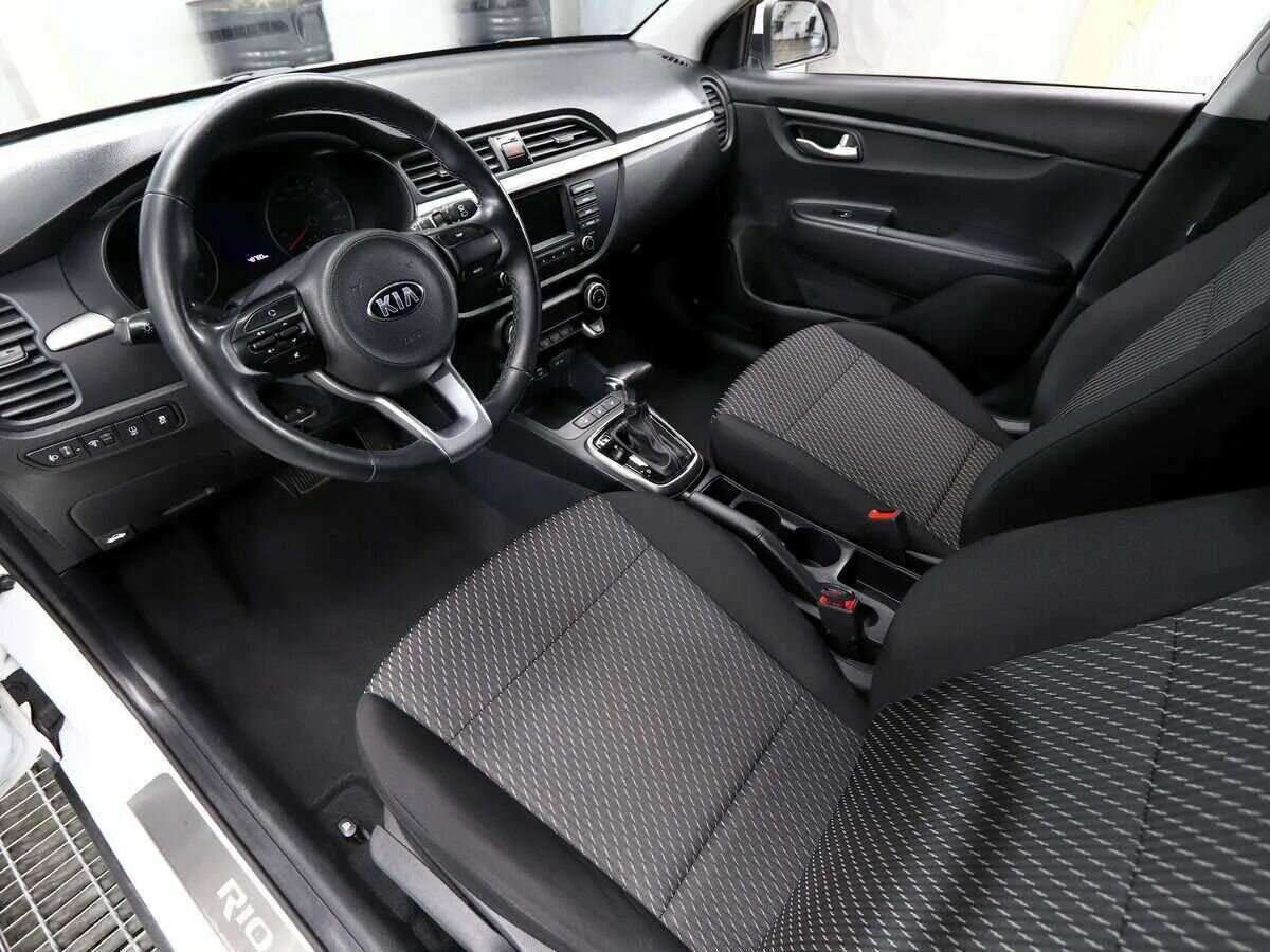 Б/У Киа Рио 2018 года. Фото: #7