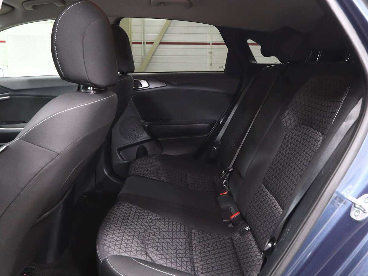 Б/У Киа Сид 2018 года. Фото: #10