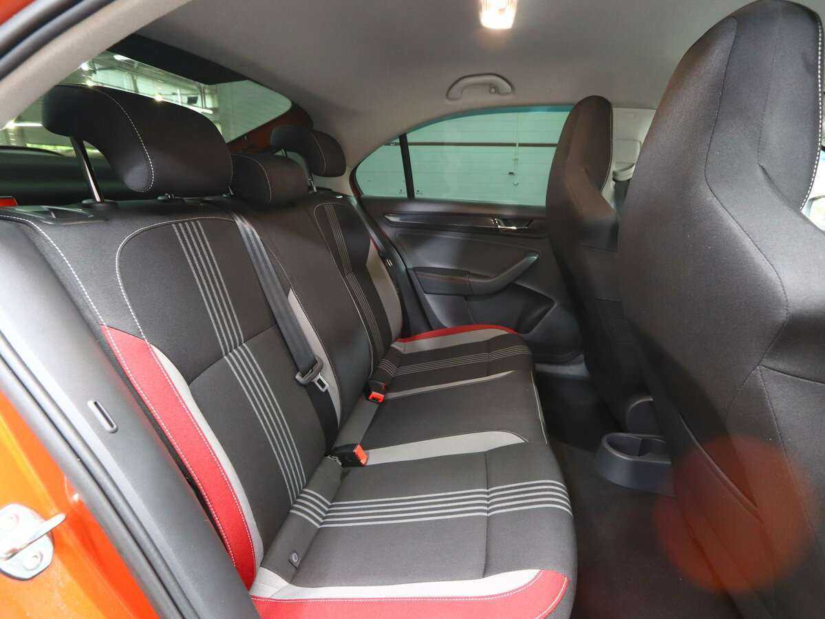 Б/У Шкода Рапид 2018 года. Фото: #15