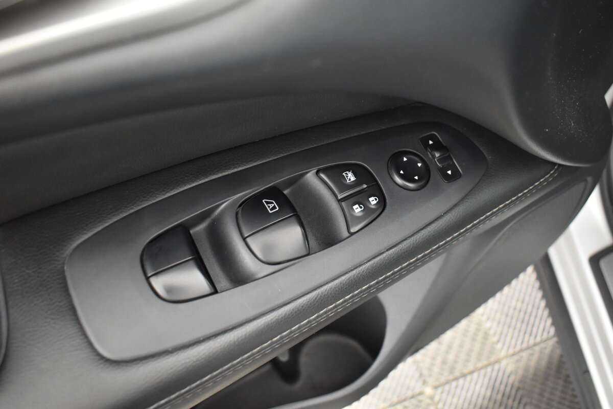 Б/У Ниссан Патфайндер 2015 года. Фото: #8