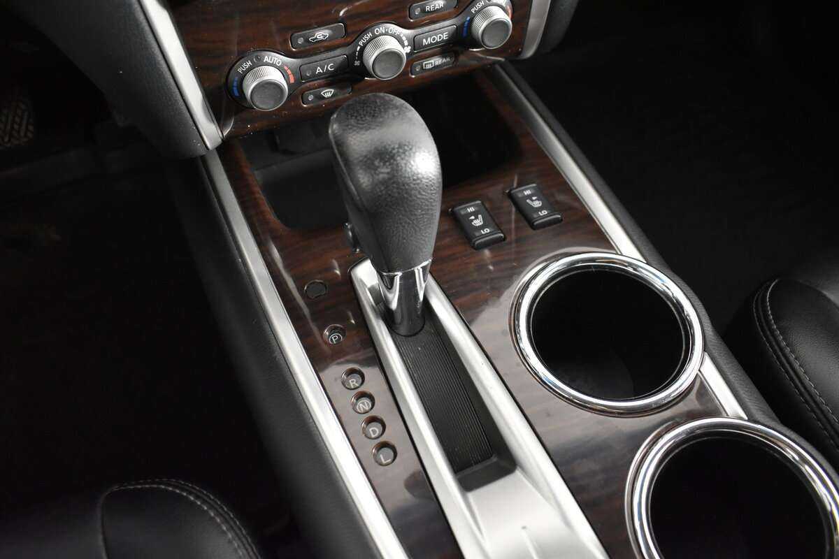 Б/У Ниссан Патфайндер 2015 года. Фото: #15