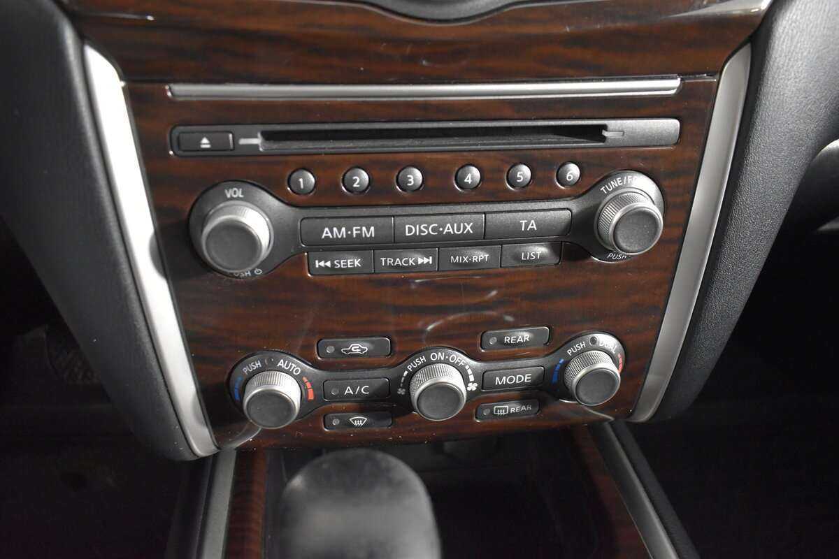 Б/У Ниссан Патфайндер 2015 года. Фото: #18