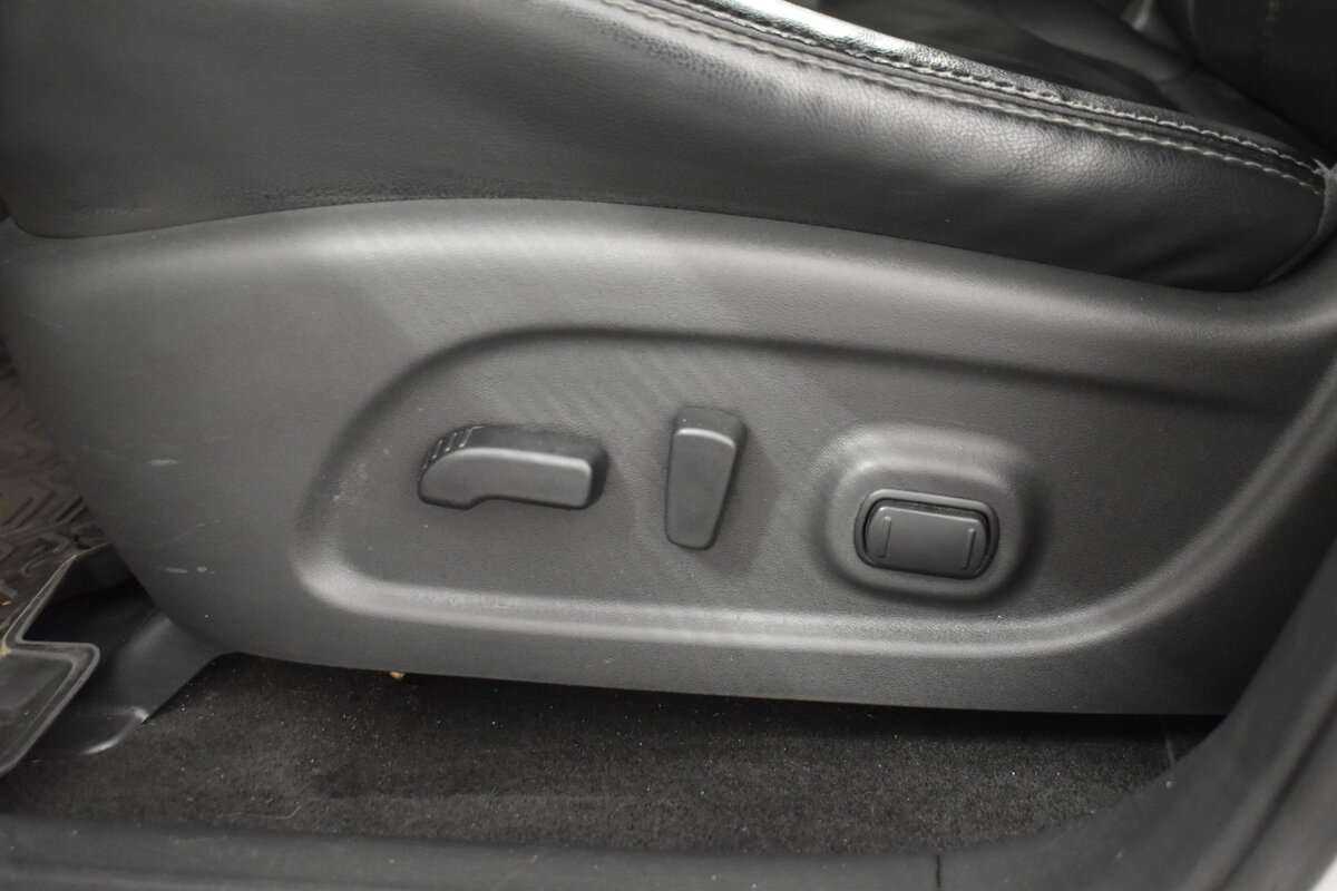 Б/У Ниссан Патфайндер 2015 года. Фото: #22