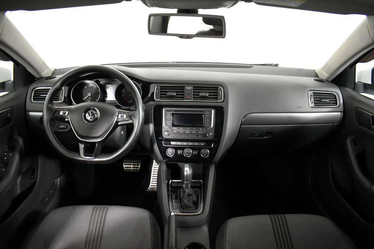 Б/У Фольксваген Джетта 2016 года. Фото: #8