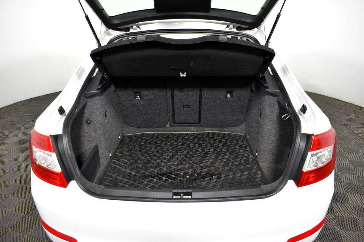 Б/У Шкода Октавия 2014 года. Фото: #9