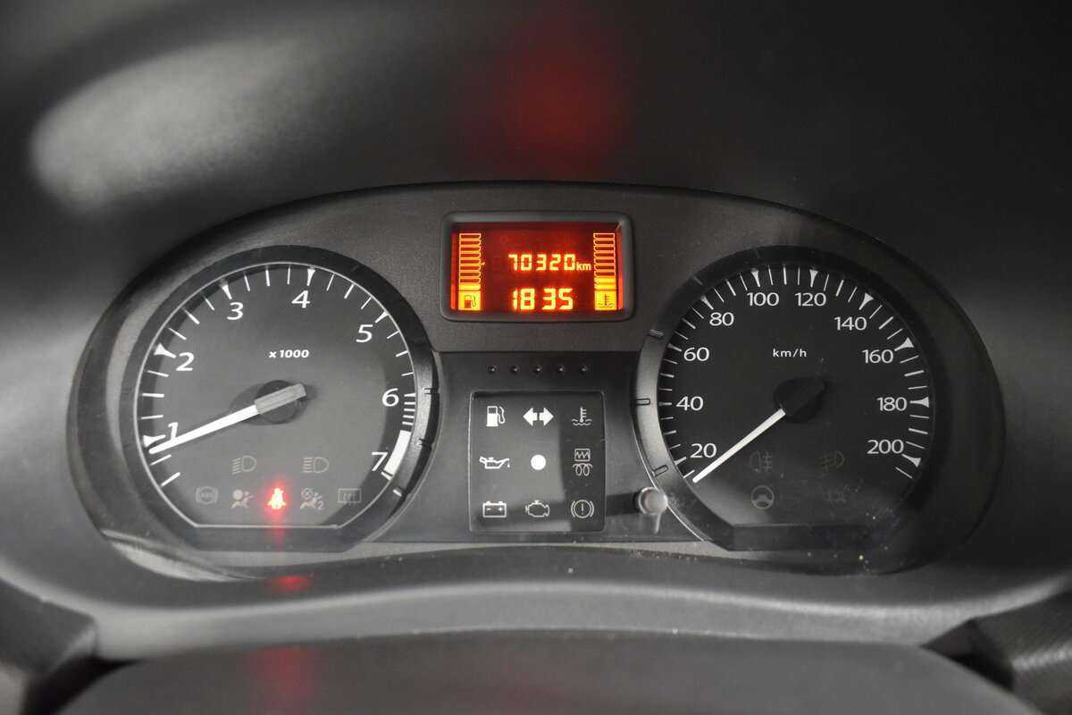 Б/У Лада (ВАЗ) Ларгус 2018 года. Фото: #8