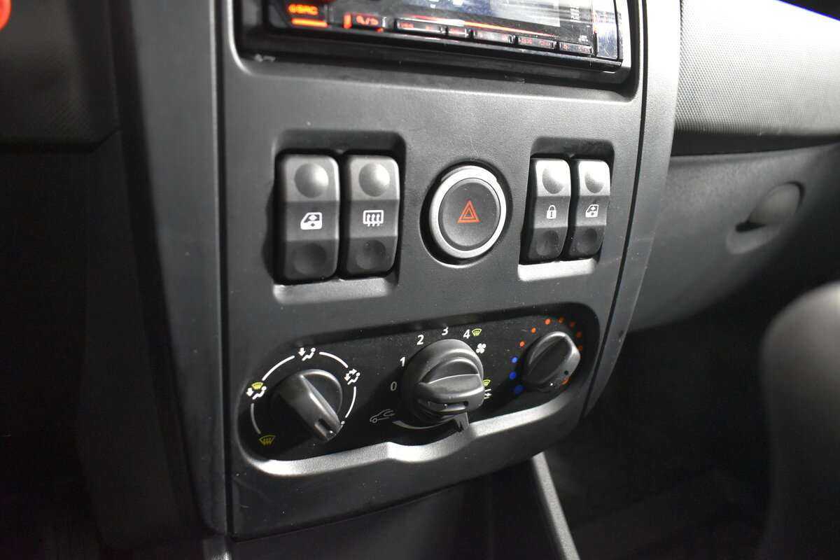 Б/У Лада (ВАЗ) Ларгус 2018 года. Фото: #10