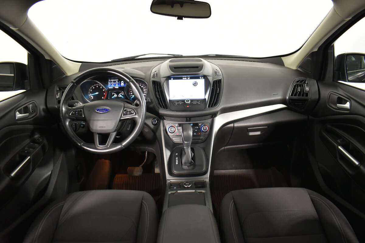 Б/У Форд Куга 2017 года. Фото: #11