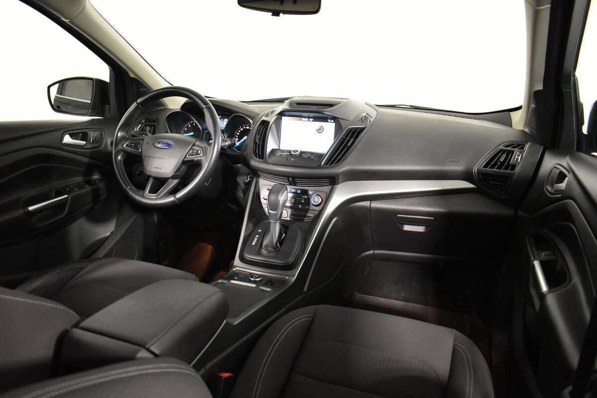 Б/У Форд Куга 2017 года. Фото: #12