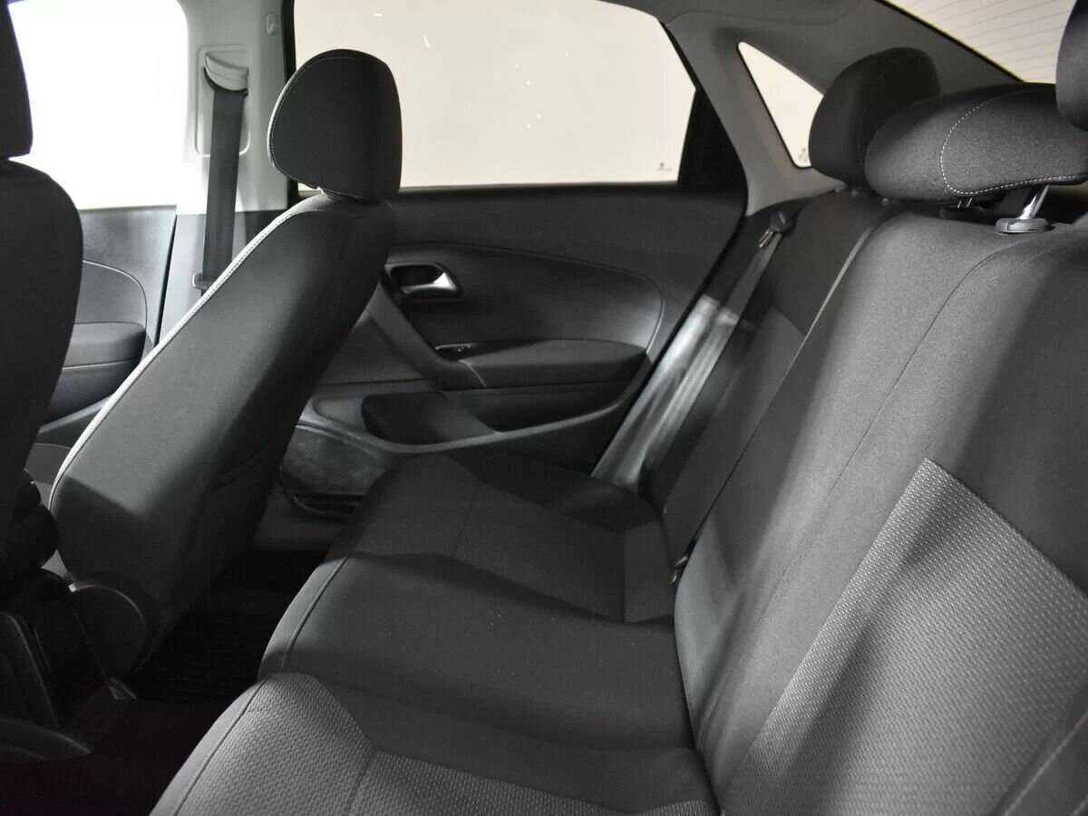 Б/У Фольксваген Поло 2017 года. Фото: #6