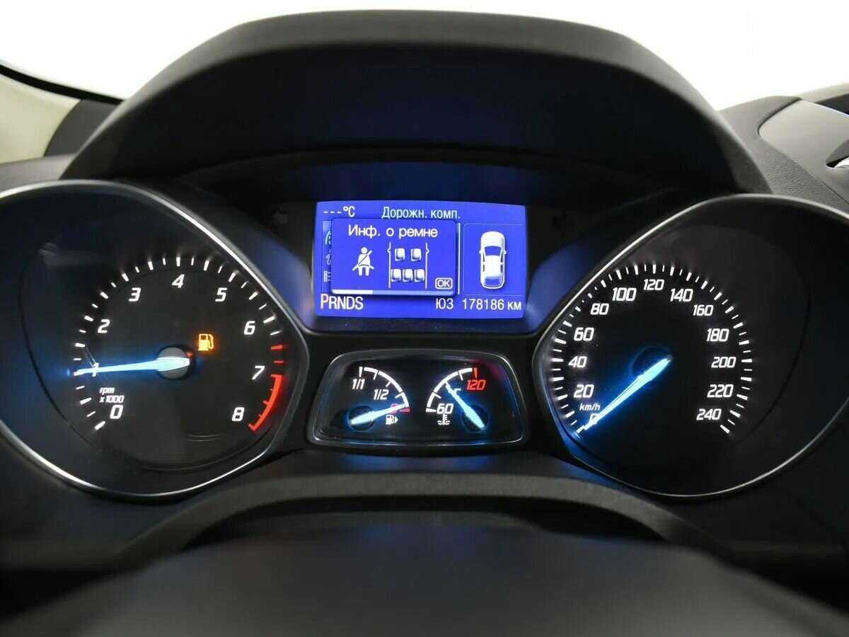 Б/У Форд Куга 2013 года. Фото: #10