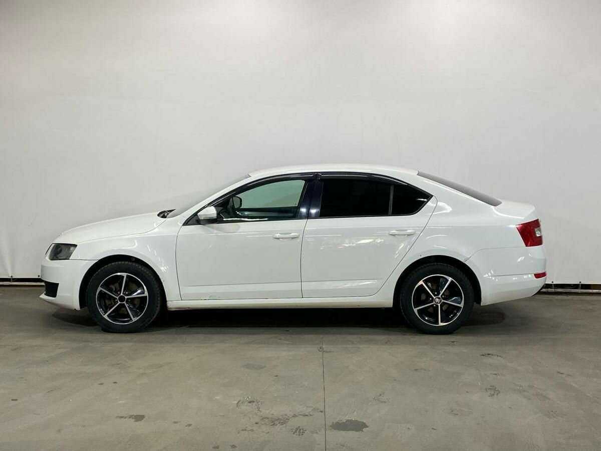 Б/У Шкода Октавия 2013 года. Фото: #7