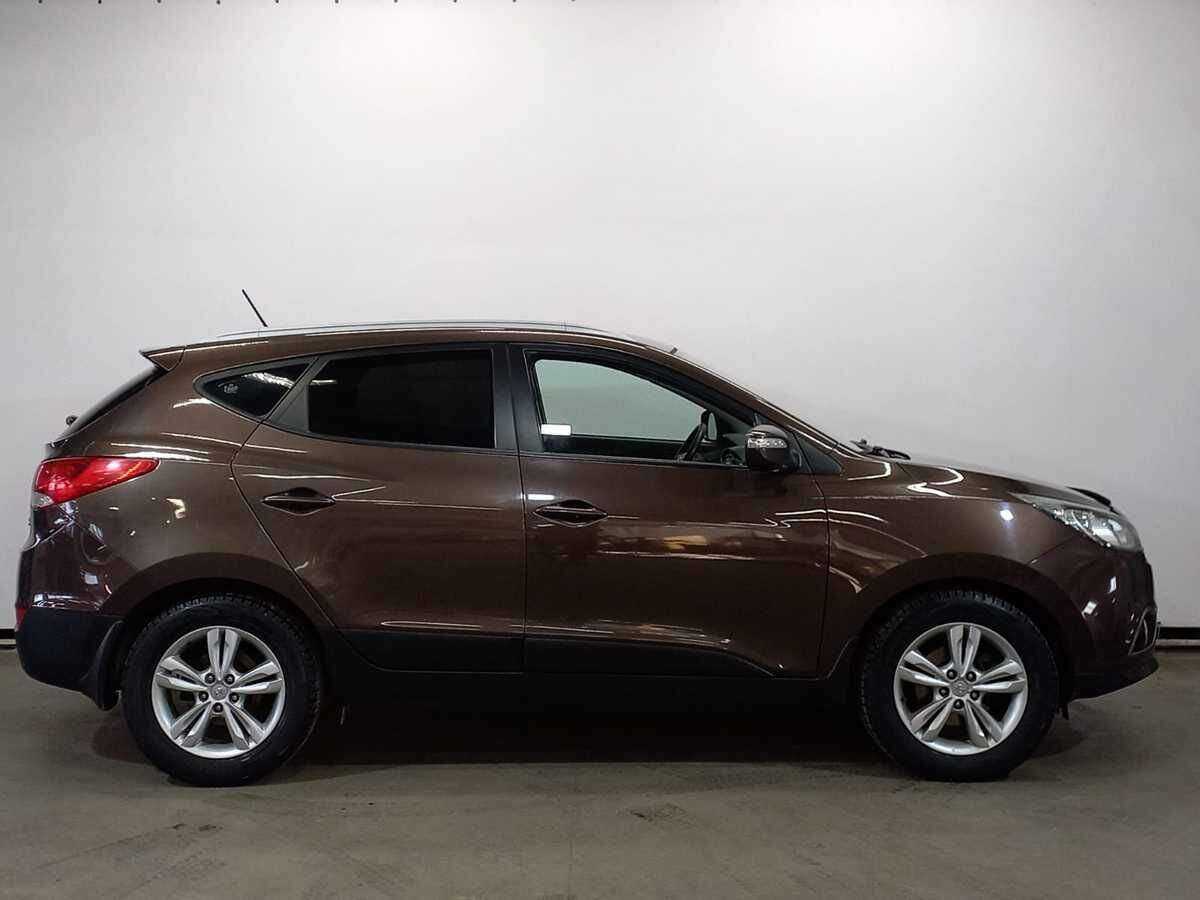 Б/У Хендай ай-икс35 2012 года. Фото: #3