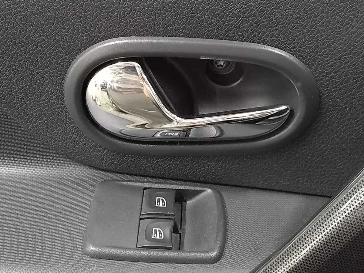 Б/У Рено Сандеро 2021 года. Фото: #13