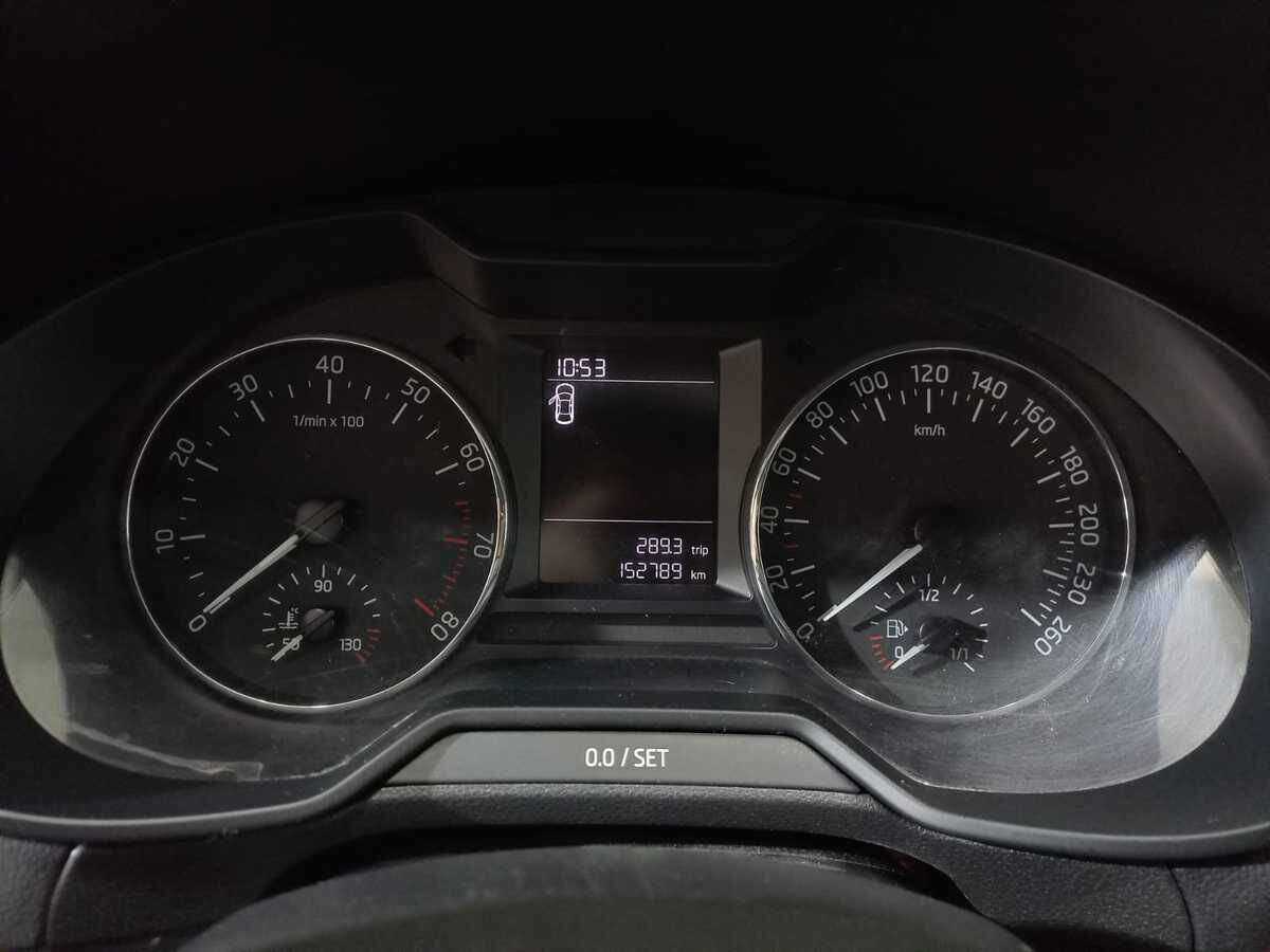 Б/У Шкода Октавия 2015 года. Фото: #11