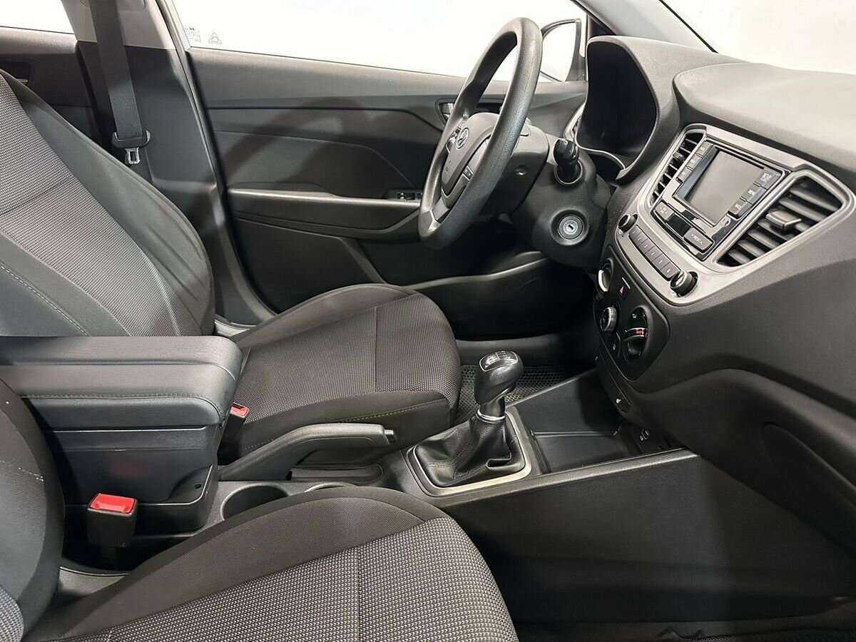 Б/У Хендай Солярис 2019 года. Фото: #8