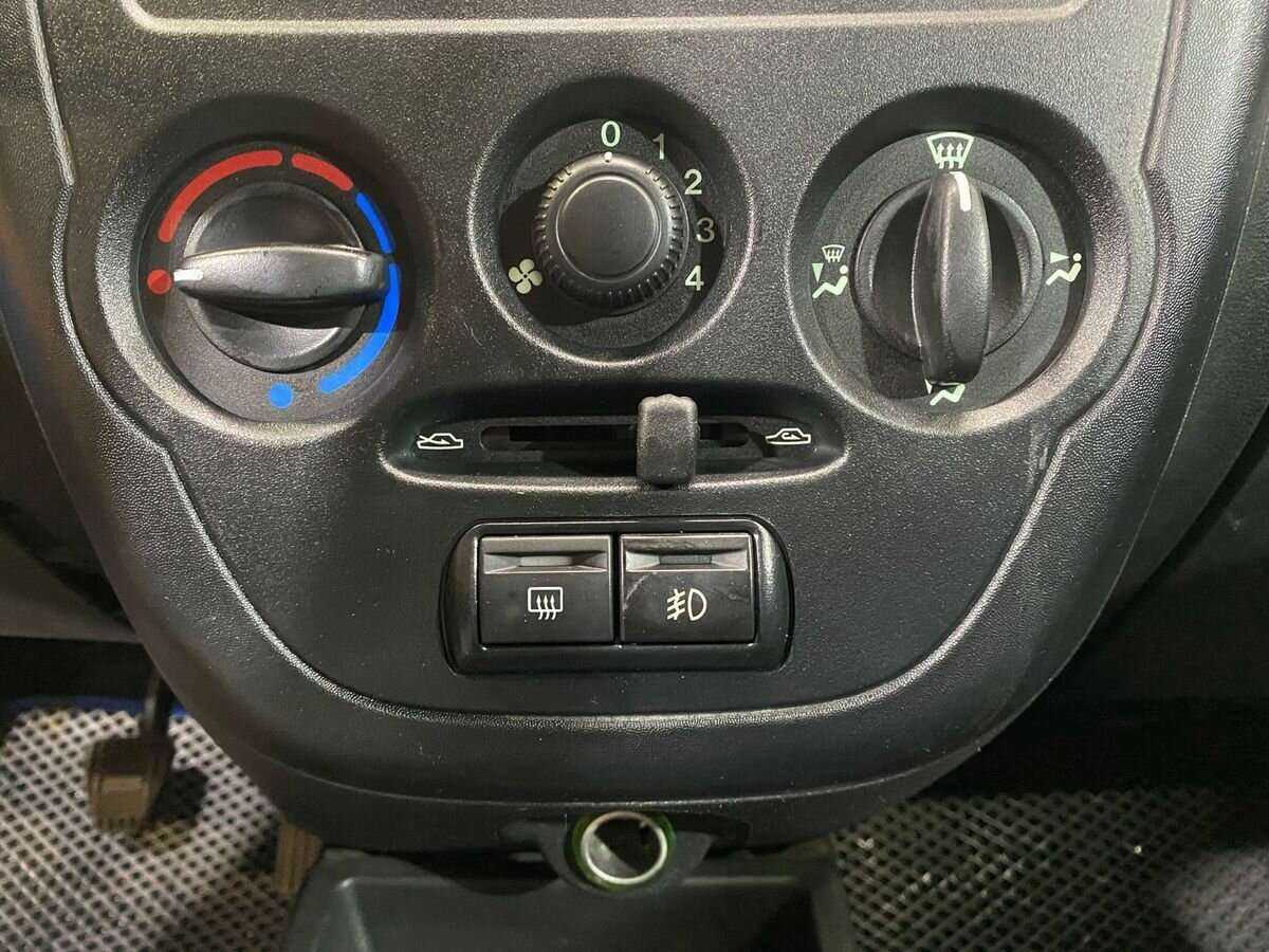 Б/У Лада (ВАЗ) Гранта 2012 года. Фото: #12