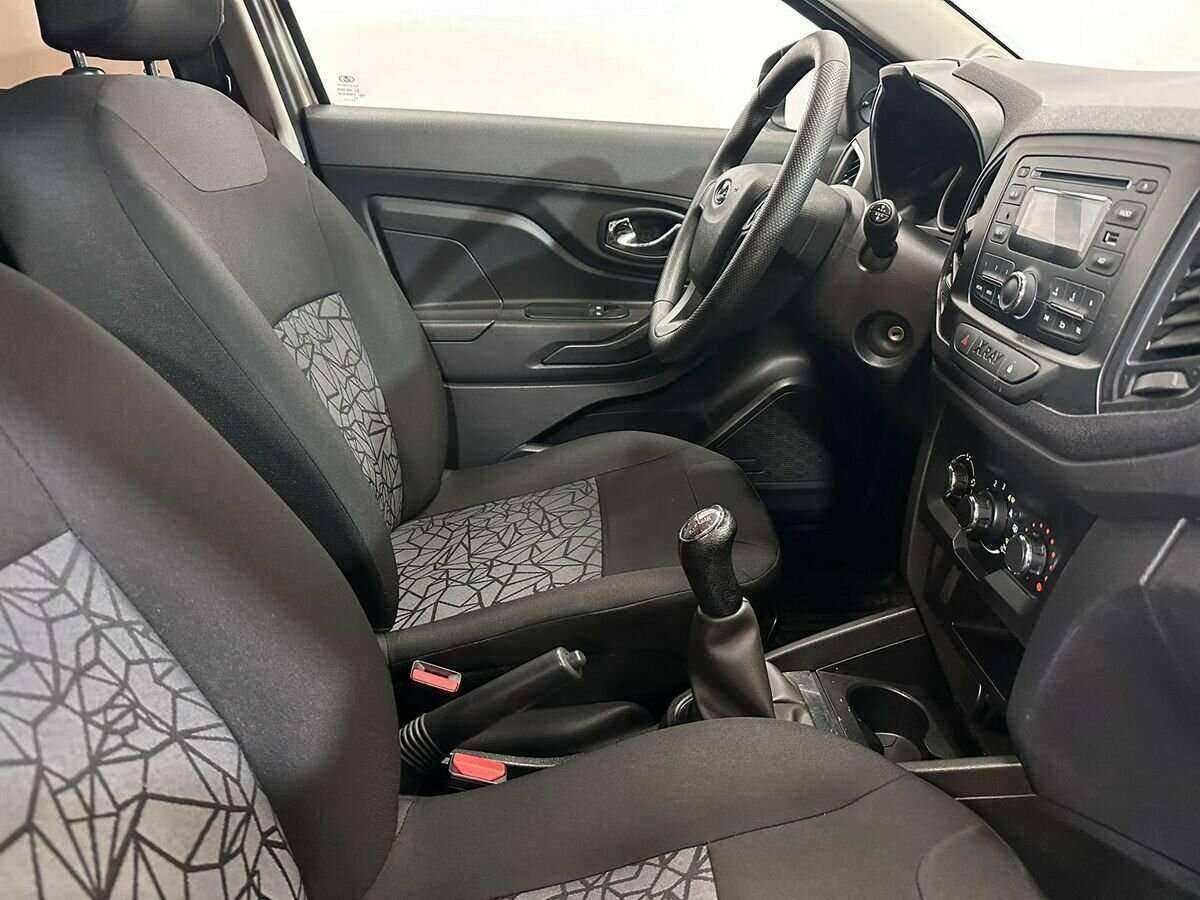 Б/У Лада (ВАЗ) ИКСРЭЙ 2016 года. Фото: #8