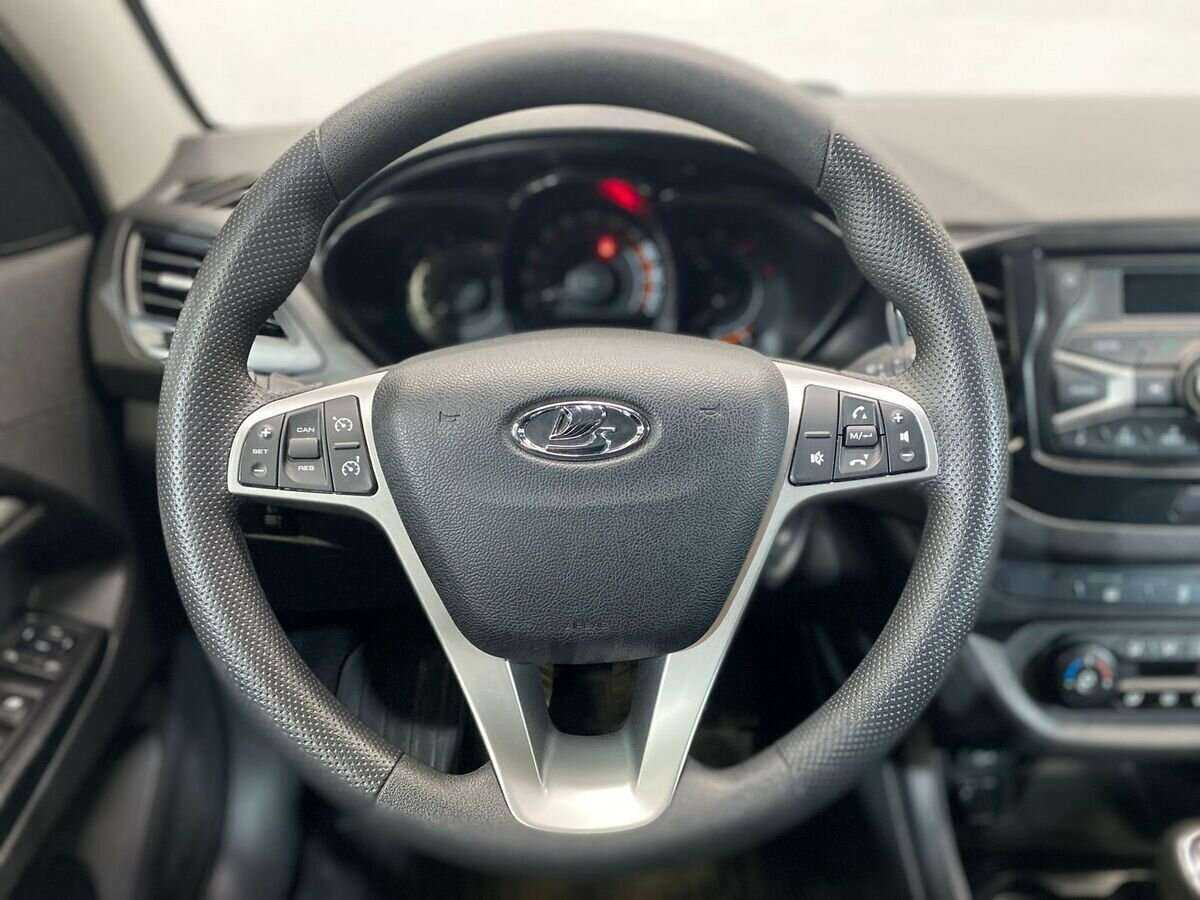 Б/У Лада (ВАЗ) Веста 2018 года. Фото: #11