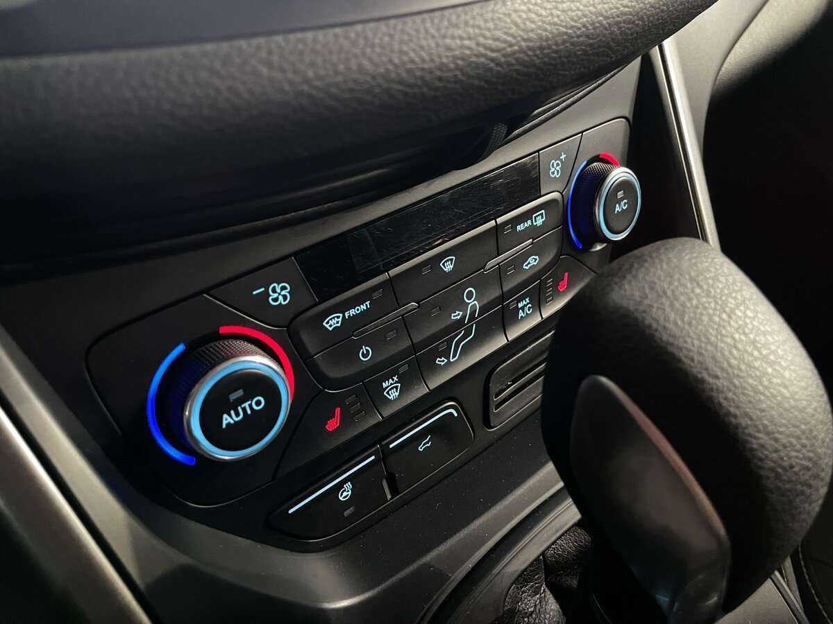 Б/У Форд Куга 2017 года. Фото: #15