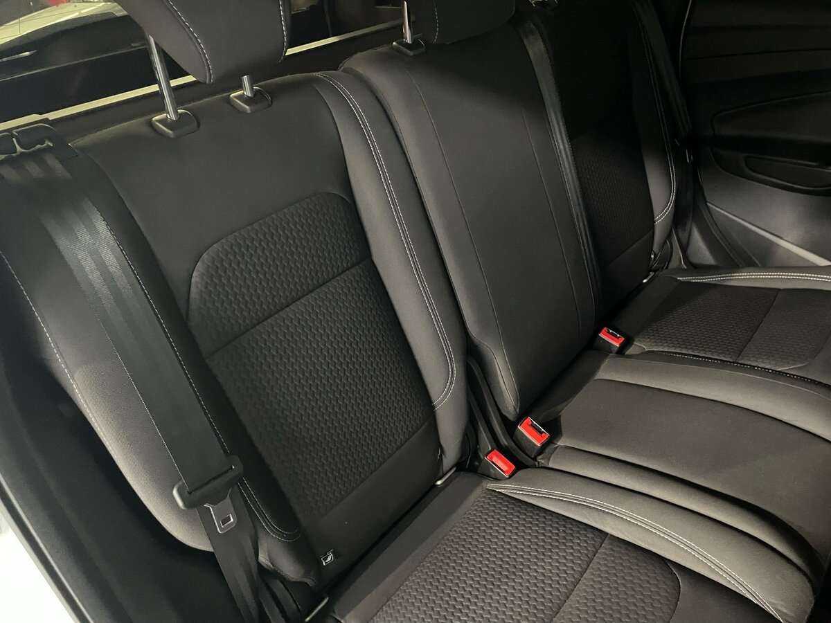 Б/У Форд Куга 2017 года. Фото: #21