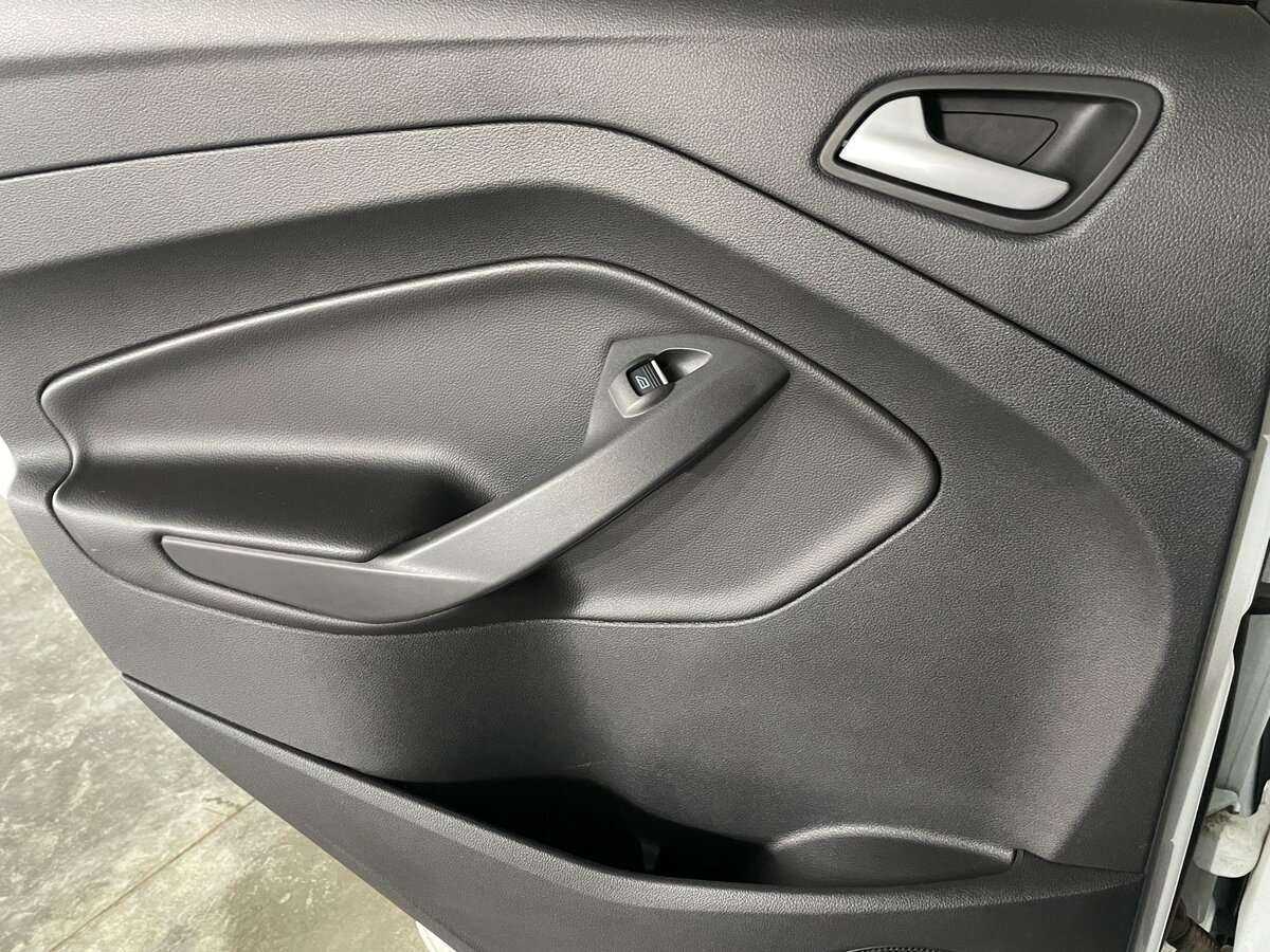 Б/У Форд Куга 2017 года. Фото: #25