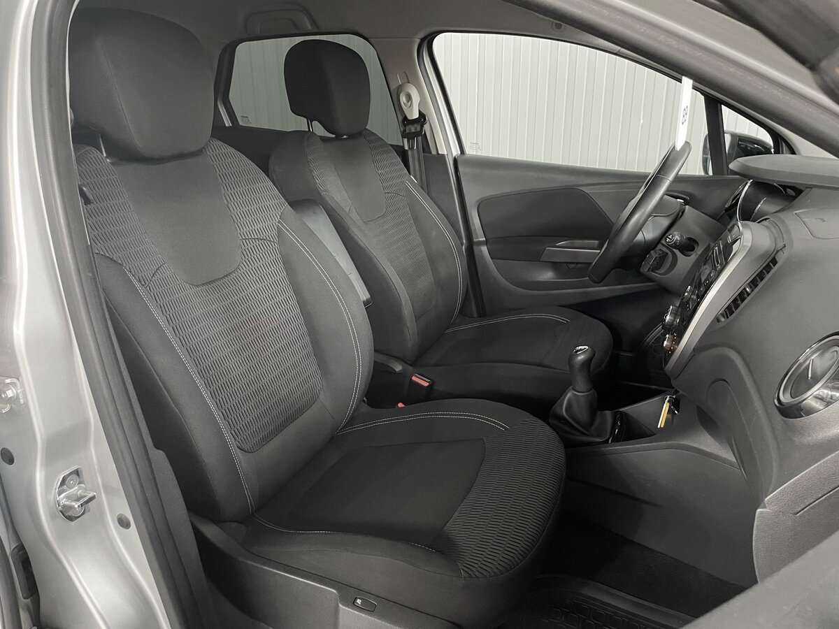 Б/У Рено Каптюр 2016 года. Фото: #17